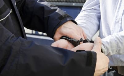 מעצרים בהליכים פליליים - האם היד קלה על ההדק?